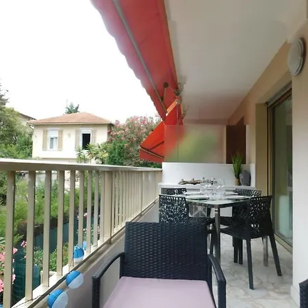 T2, Le Navarre, Cannes, Avec Climatisation Et Parking Prive 公寓